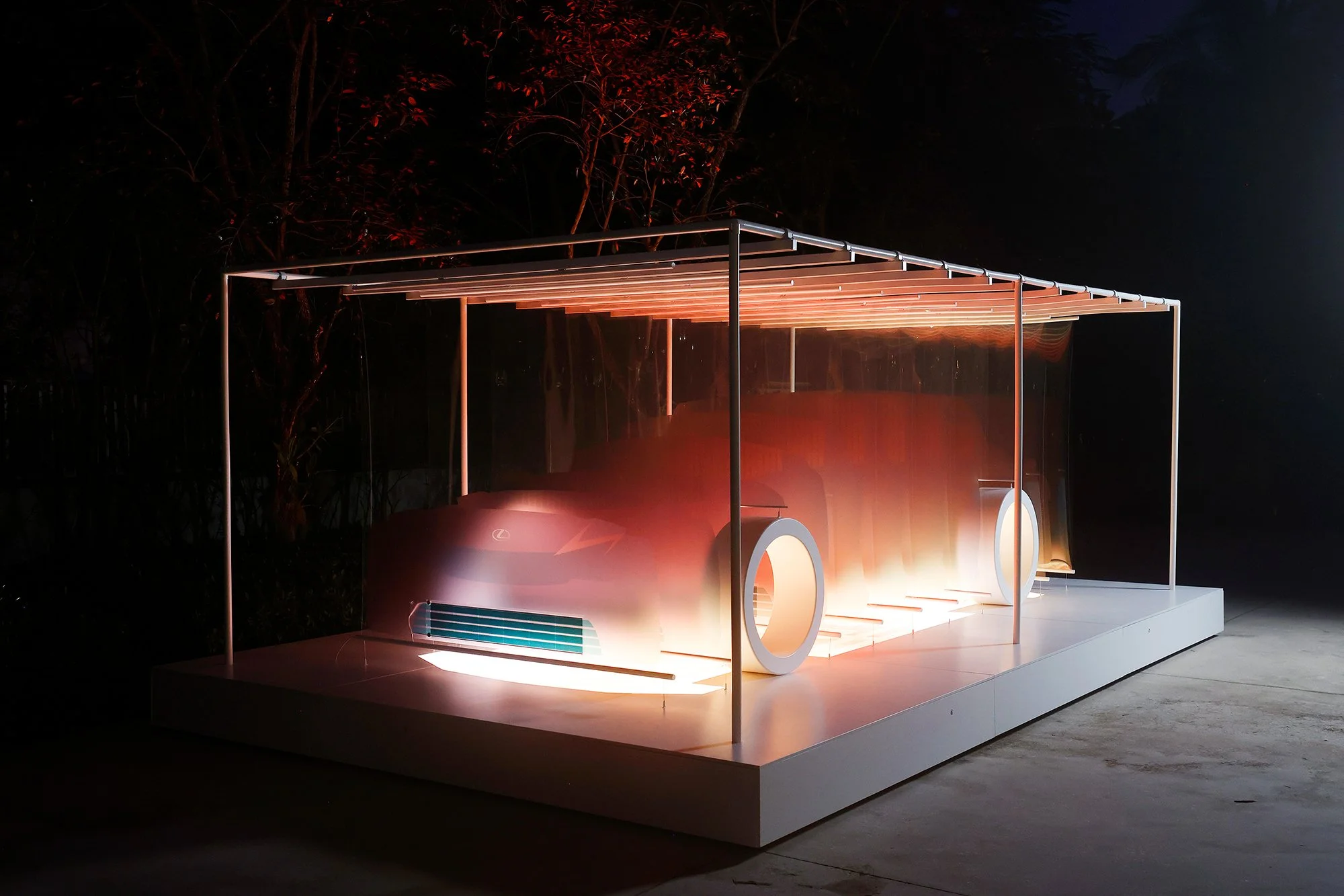 アート・デザイン・音楽 Interactive Installation Art & Design Interactive Installation Art & Design: Chen, Wang